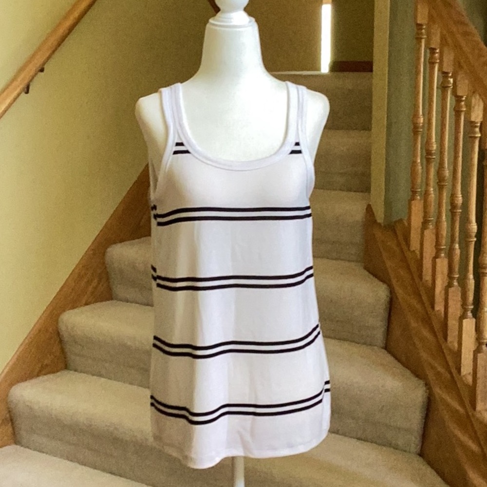 Gap Tank top Small NWT